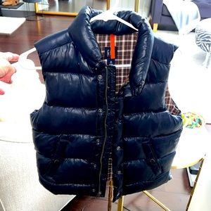 Boys/girls puffer vest GAP brand navy blue with plaid inlay size kids 8
